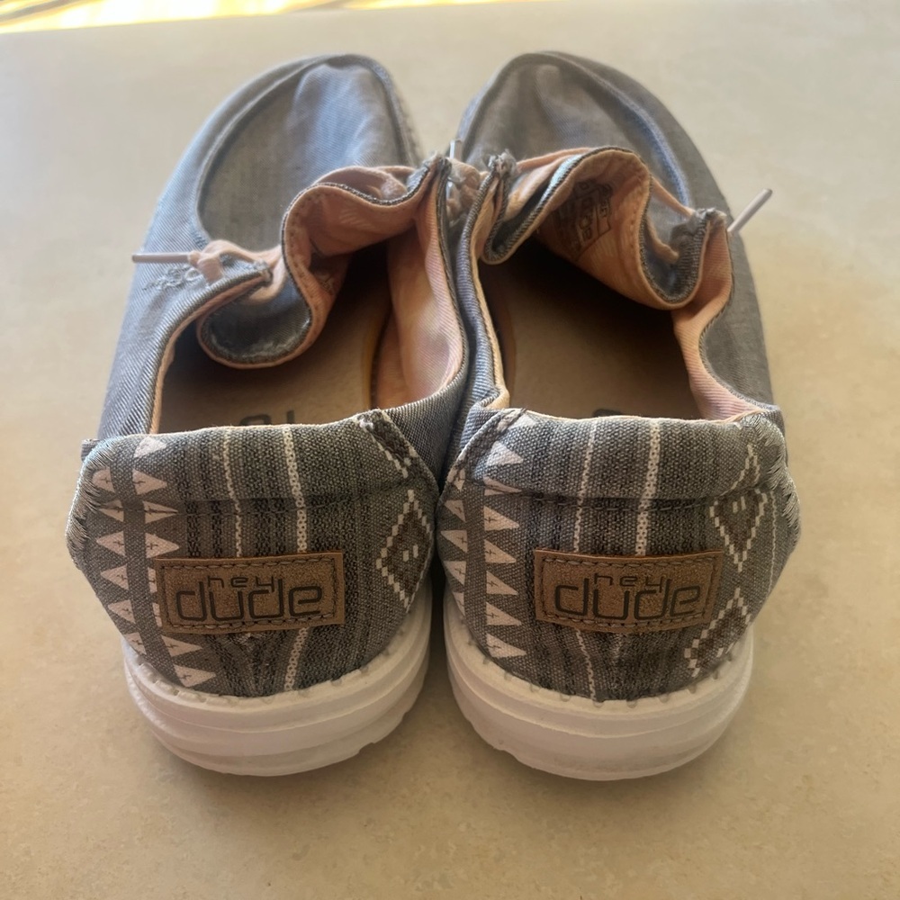 Hey Dude Shoes women Size 9 Gray